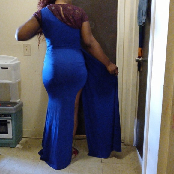 Women's dress - Picture 4 of 4